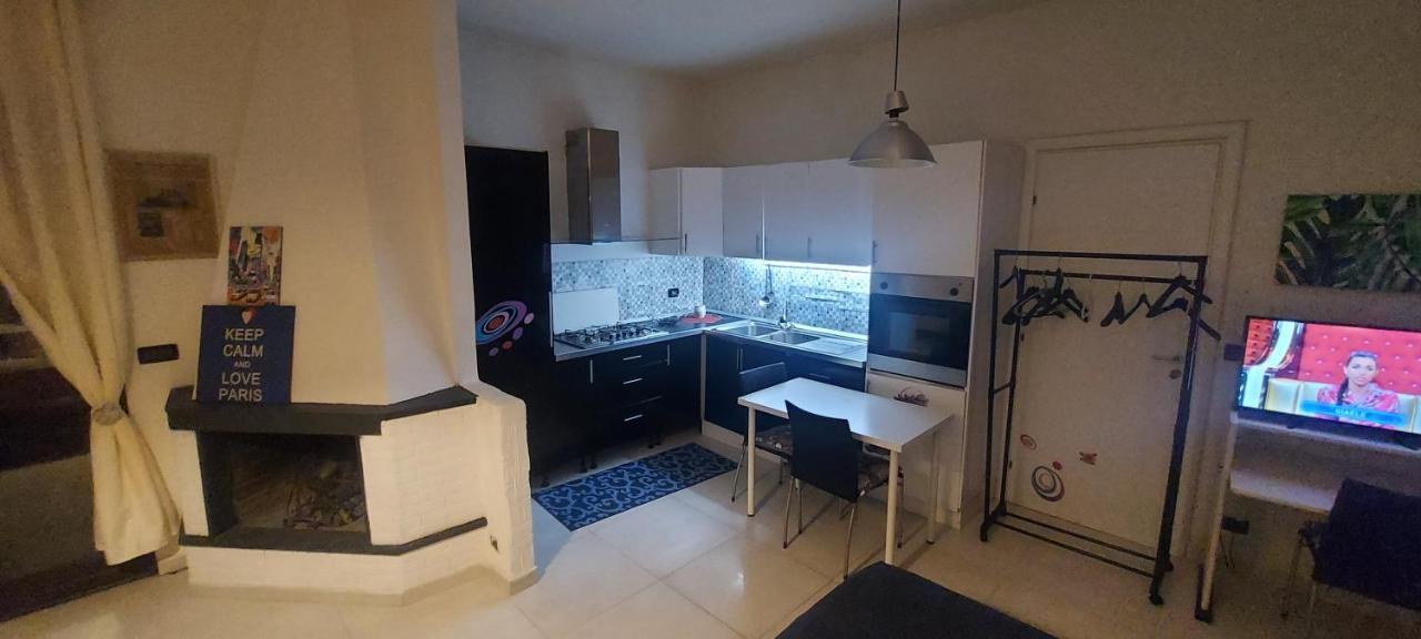 Appartamento Suite Deluxe Climatiz Cucina Giardino Wifi Smart Tv Amazon Prime Video Inclusi Aci Bonaccorsi Eksteriør bilde