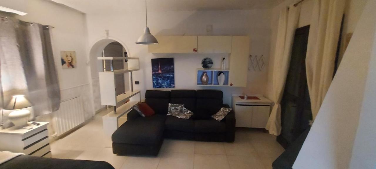 Appartamento Suite Deluxe Climatiz Cucina Giardino Wifi Smart Tv Amazon Prime Video Inclusi Aci Bonaccorsi Eksteriør bilde